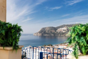 Blue Nautico - penthouse with stunning views of La Herradura, La Herradura